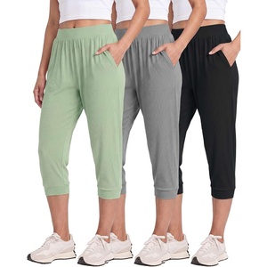 image:image3 Pack Womens Ribbed Capri Joggers Cropped Sweatpants Capris with PocketsSet 3